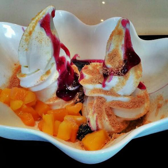 Mango Berry Crush