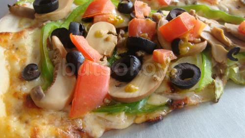 Vegetarian Pizza Slice
