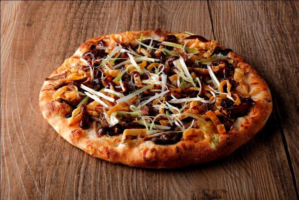 Peking Duck Pizza