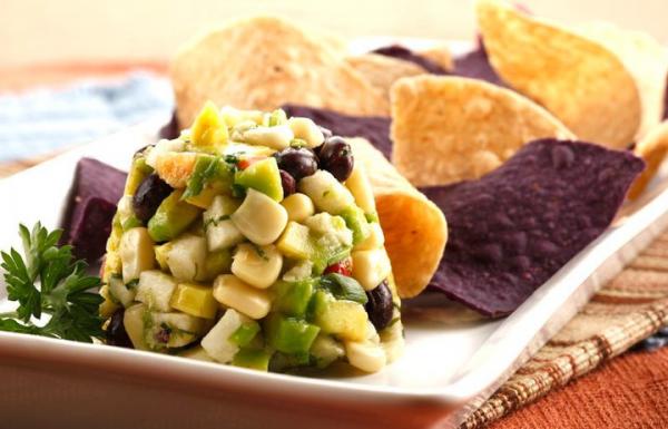 White Corn Guacamole And Chips