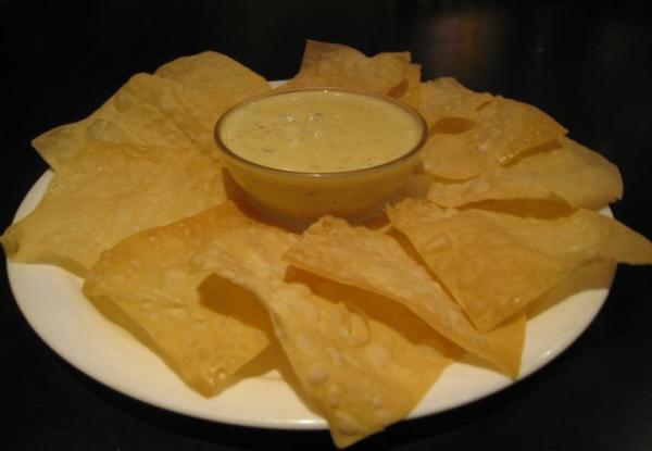 Wonton Wrappers With Cheesy Beef Dip