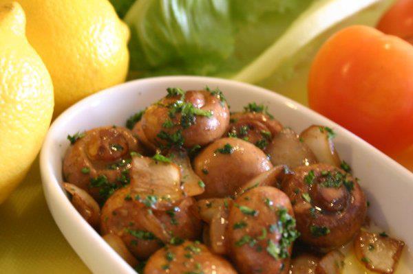 Champignon With Caramelized Onions