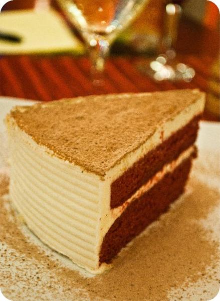  Kittin's Scarlet Cake