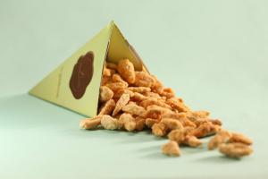 sugar-covered pilinuts