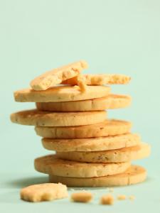 Crispy Creamy Almond Butter Cookies!