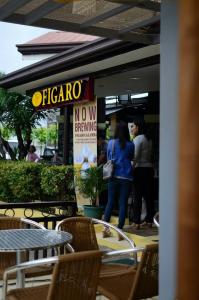 dining area outdoor