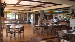 taalena spacious dining