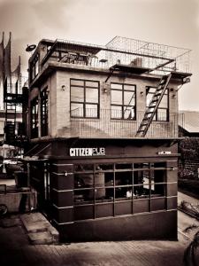 facade black n white