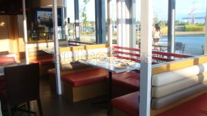 chairs-tables-domo-tomo.JPG