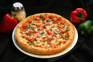 SEAFOOD ROMANO PIZZA