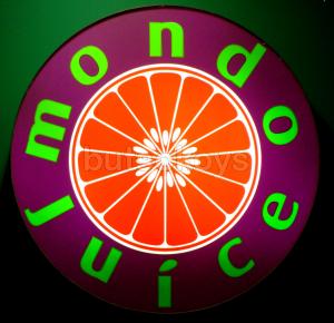 mondo juice logo