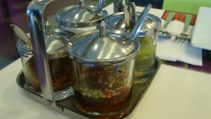 condiments
