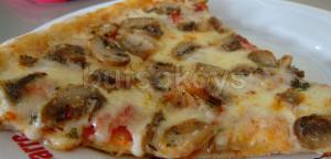 mushroom new york style pizza.JPG