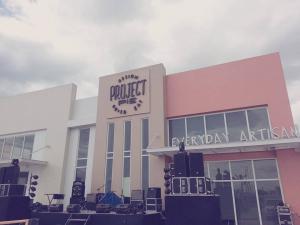 Project pie exterior