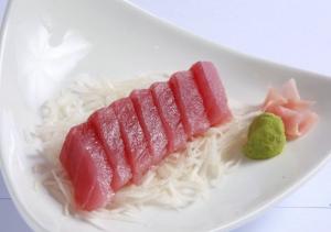 maguro sashimi
