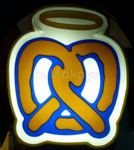 auntieanns-logo