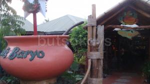 saris-baryo-palawan.JPG
