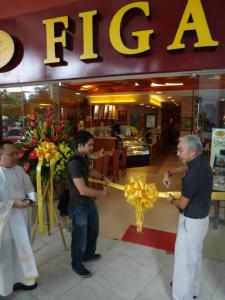 ribbon cutting
