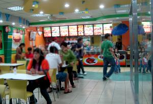 tropical hut-paseo