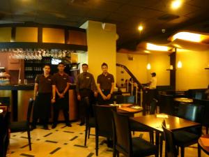 dining area at counter side