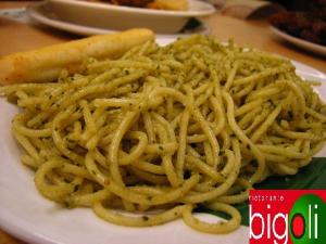 spaghetti al pesto