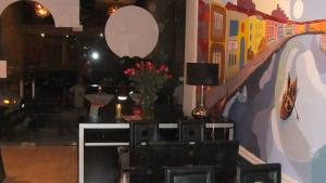 inside the resto