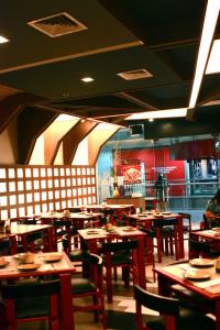 dining area 1
