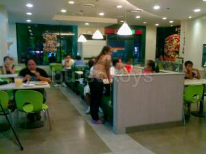 target mall-greenwich