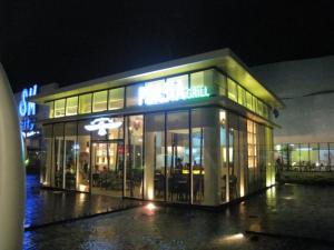 persia grill skygarden facade