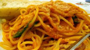 spaghetti al pomodoro