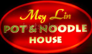 pot n noodle haus logo