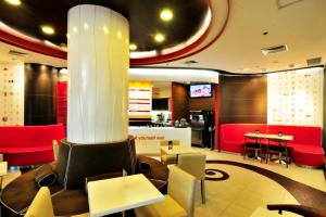 red mango interior