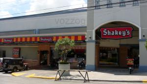 shakeys paseo