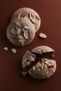 Delicious Almond Meringue Cookies!