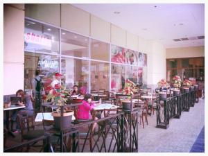 dining area side view