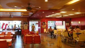 kfc-buendia.JPG