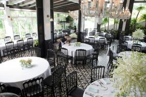dining area1
