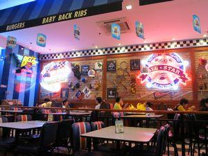 Bigg's SM Naga City- inside with customers