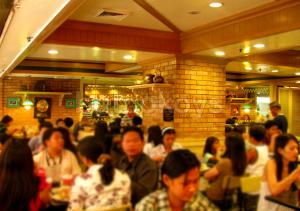 kenny-glorietta3 makati
