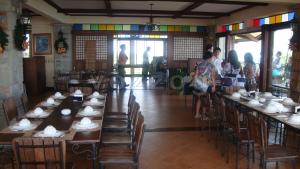 taal dining