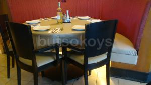 bistro-pizza-hut.JPG