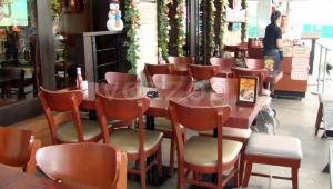 outdoor roadhouse