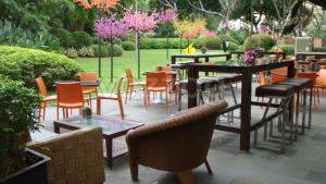 myron's place