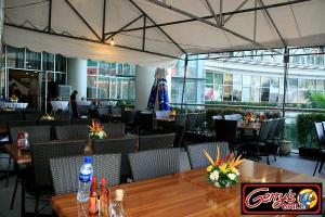 ermita11 dining tables