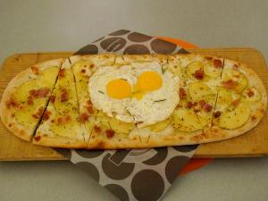 Breakfast Pizza
