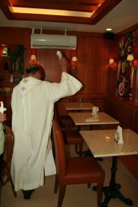 dining area at right side