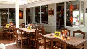 Beautiful outside dining with the view of taal