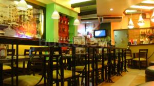 moa-carlos-pizza.JPG