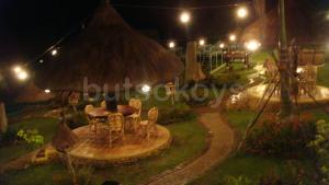 leslies-outdoor.JPG