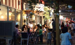 resto entrance